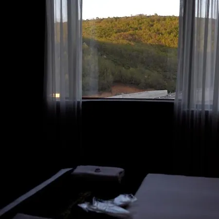 Hmz Premium Cekmekoey Hostel